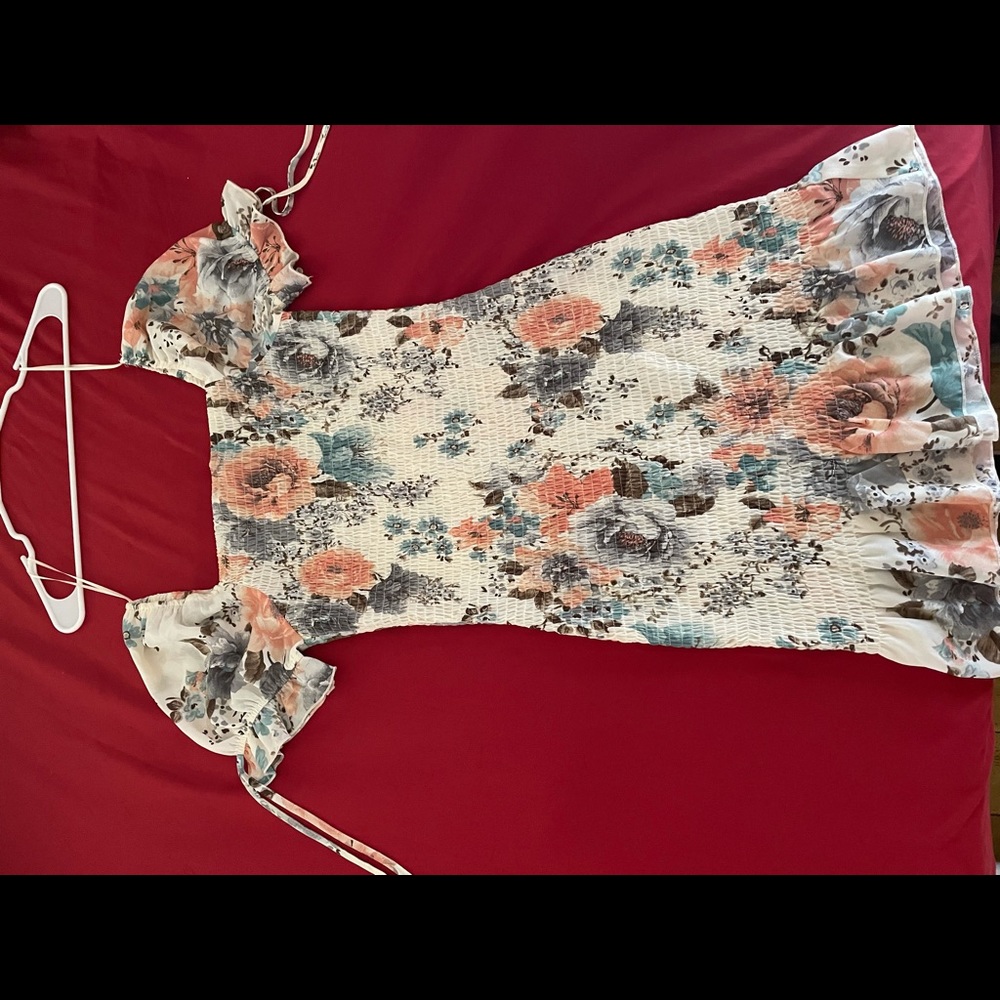 Floral fitted dress